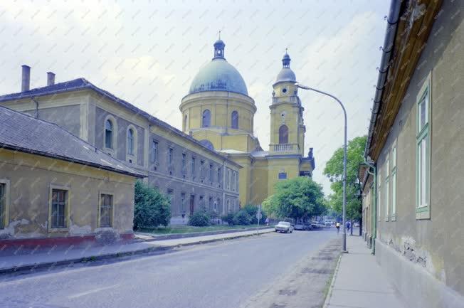 Városkép - A ceglédi református templom 