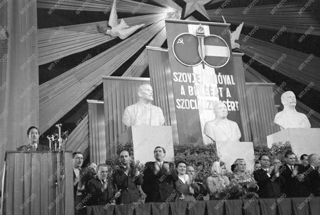 Külkapcsolat - Magyar-Szovjet Társaság kongresszusa