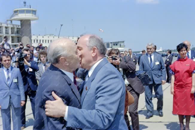 Külkapcsolat - Gorbacsov Budapesten