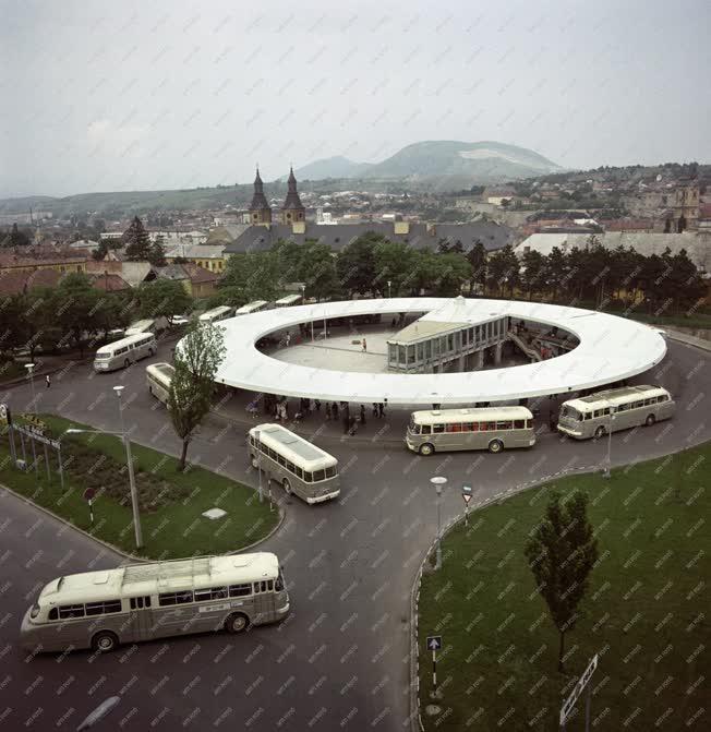 Városkép - Az egri autóbusz pályaudvar távlati képe