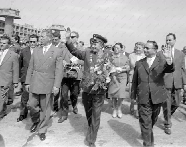Látogatás - Jurij Gagarin Budapestre látogat