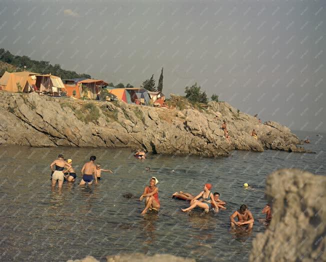 Szabadidő - Jugoszlávia - Abbáziai tengerparti kemping 