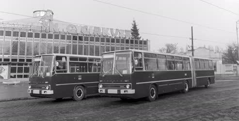 Tömegközlekedés - Járműipar - Új Ikarus buszok