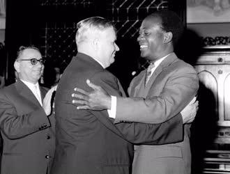 Külkapcsolat - A ghánai elnök kitüntetése
