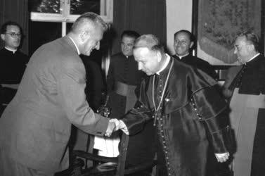 Belpolitika - Egyházi szervezet - Katolikus Papok Békebizottsága