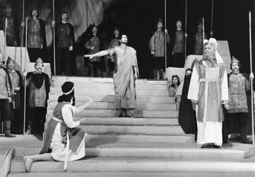 Opera - Giuseppe Verdi: Nabucco