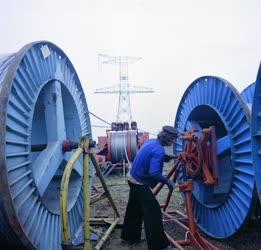 Ipar - Energia - Épül a 750 kilovoltos távvezeték