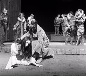 Kultúra - Színház - Tom Stoppard: Rosencrantz és Guildenstern halott