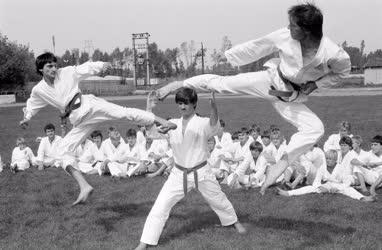 Sport - A hatvani karate klubban