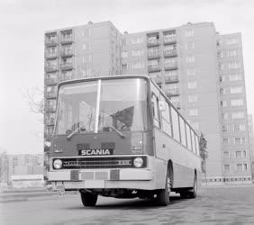 Közlekedés - Ikarus-Scania távolsági autóbusz  