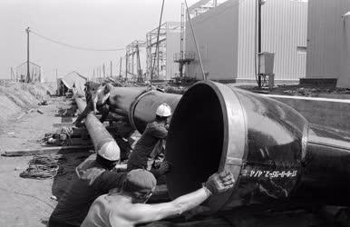 Ipar - Külkapcsolat - Épül az orenburgi gázvezeték ukrán szakasza